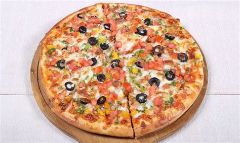 15 Most Popular Pizza Toppings In the USA