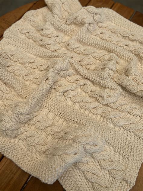 Cable knit blanket - Little & Co