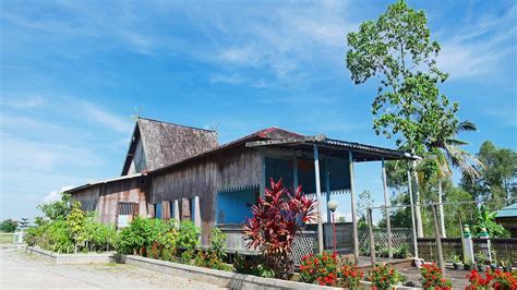 Mengunjungi Rumah Adat Banjar Berusia Ratusan Tahun - Indonesia Kaya