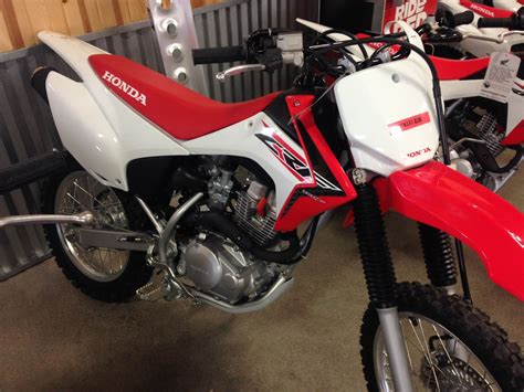 Review of Honda CRF150F 2017: pictures, live photos & description Honda CRF150F 2017 > Lovers Of ...