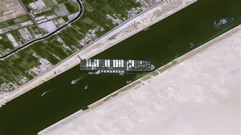 Giant Ship Blocking Suez Canal Could Take ‘Days, Even Weeks’ to Free ...