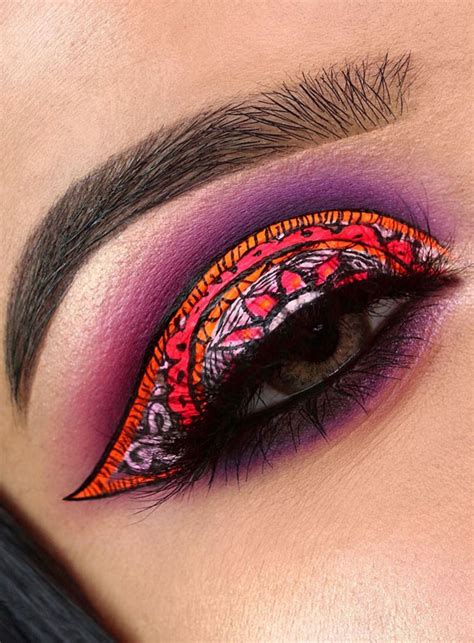 Latest Eye Makeup Trends You Should Try In 2021 : Doodle art aesthetic ...