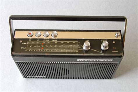 GRUNDIG TRANSISTOR 305 - Radio Retro