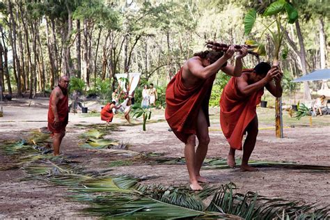 Traditional Hawaiian Religion – Vagobond