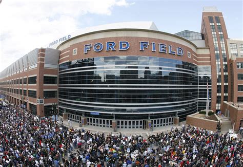 How to Visit the Detroit Lions Football Stadium