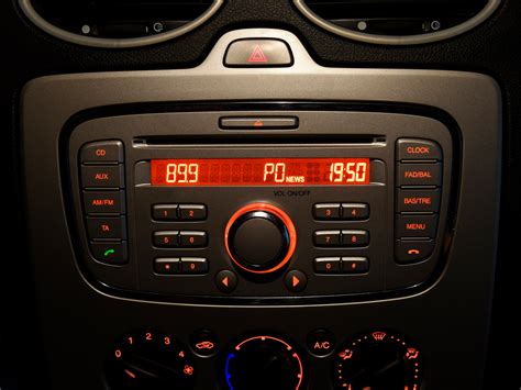 5 Aftermarket Car Stereos to Upgrade Your Older Vehicle 2021 - TrueCar Blog