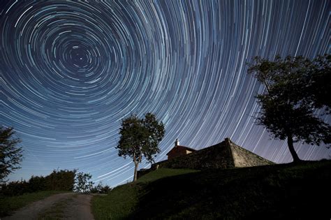 Eta Aquariid meteor shower 2020: When and how to watch tonight - ABC7 Chicago