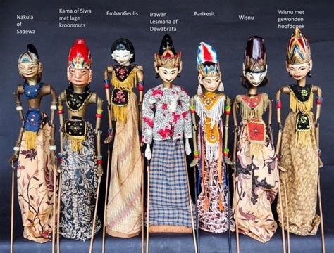 Wayang Golek puppets - 7 different characters - West Java - Catawiki