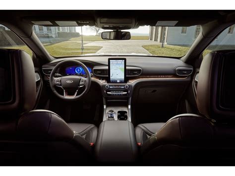 2023 Ford Explorer Hybrid: 13 Interior Photos | U.S. News