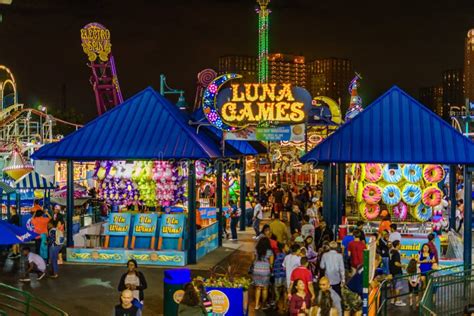 Coney Island Luna Park At Night Brooklyn New York Editorial Stock Image - Image of luna ...