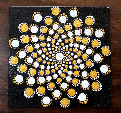 MANDALA DOT ART FOR BEGINNERS ... | Dots art, Mandala dots, Mandala art lesson