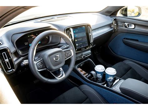 2023 Volvo C40 Recharge: 92 Interior Photos | U.S. News