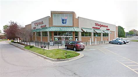 Suspect sought in Walgreen's Pharmacy prescription medication robbery ...