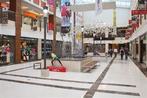 DLF Place Saket, Mall