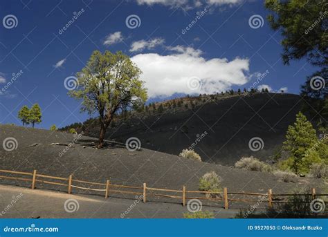 Sunset Crater Volcano in Arizona Stock Photo - Image of arizona, trail ...