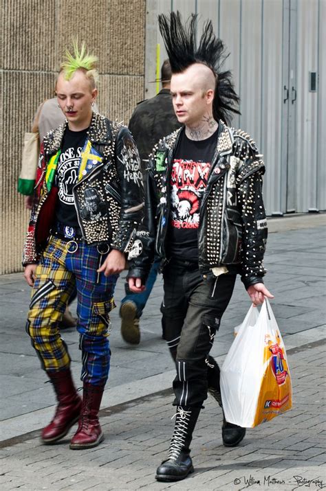 Pin by Andrea Serena on PUNK | 80s punk fashion, Punk fashion, Punk outfits