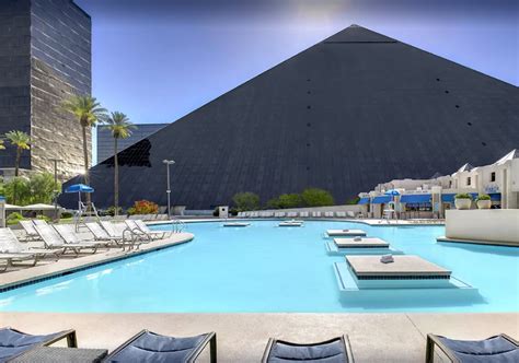 Luxor 2 bedroom suite las vegas - opechy