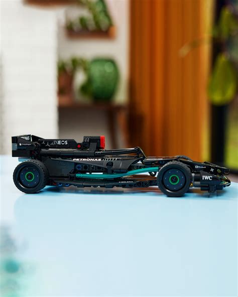 LEGO® Technic Mercedes-AMG F1 W14 E Performance Pull-Back | Official ...