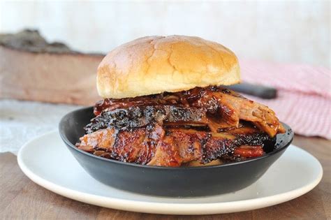 Best-Smoked-Beef-Brisket-Sandwich-photo