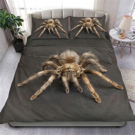 These Creepy Giant Tarantula Spider Bed Sheets Will Make You Never Want ...