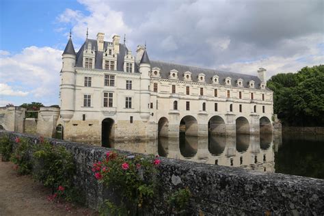 The Loire Valley Guide - travelproper