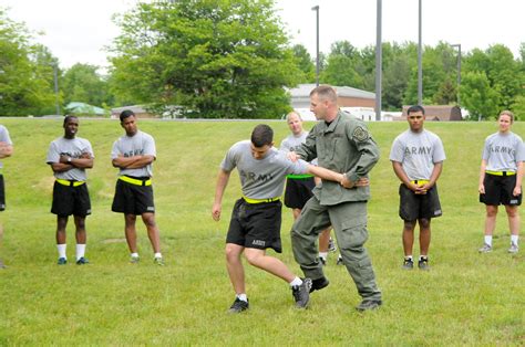 Military police Soldiers receive hands-on training at Guardian Academy | Article | The United ...