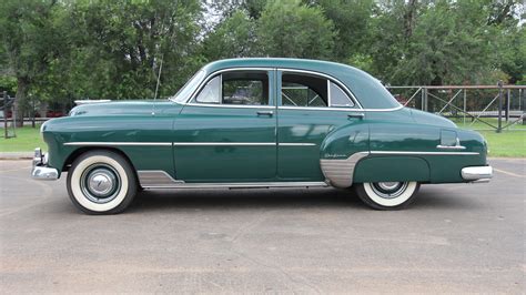 1952 Chevrolet Deluxe Sedan | W26 | Dallas 2013