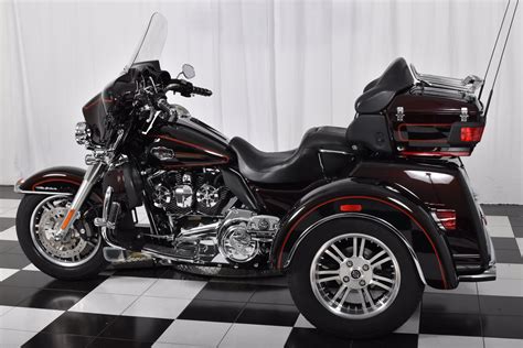 Pre-Owned 2011 Harley-Davidson Trike Tri Glide Ultra Classic FLHTCUTG ...