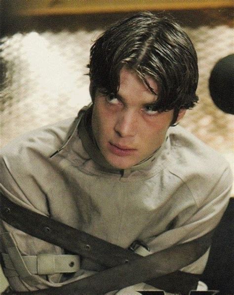 CILLIAN MURPHY as Jonathan Crane in Batman Begins (2005) dir Christoper Nolan | Actors, Cillian ...