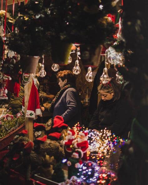 16 Spanish Christmas Traditions (the best Christmas in Spain facts)