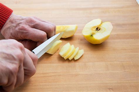 How to Slice Apples