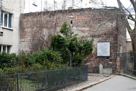 Preserved Warsaw ghetto wall : r/ArtefactPorn