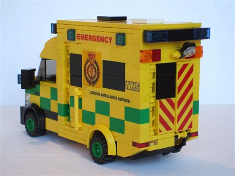 LEGO IDEAS - Product Ideas - UK Ambulance