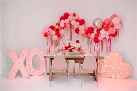 14 Romantic Valentine's Day Surprise Ideas - Peerspace