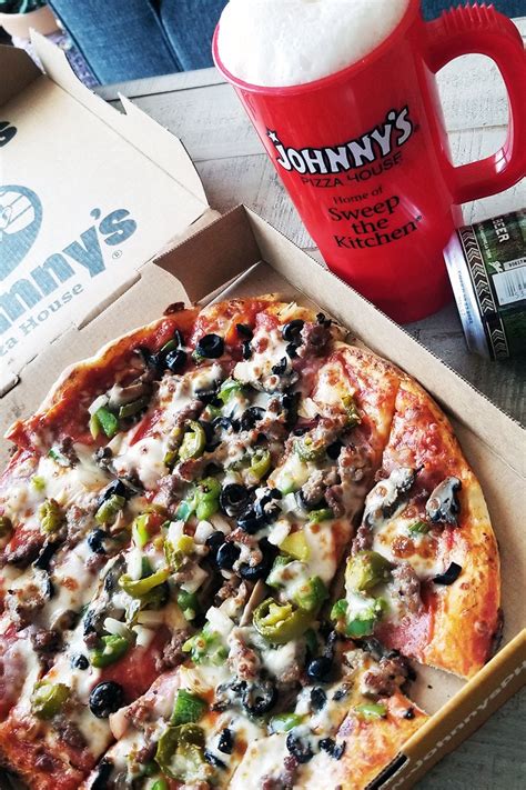 Johnny’s Pizza opening soon in former Sicily’s location - L'Observateur | L'Observateur