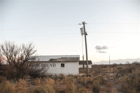 Just Off the Desert Road – Lostvestige