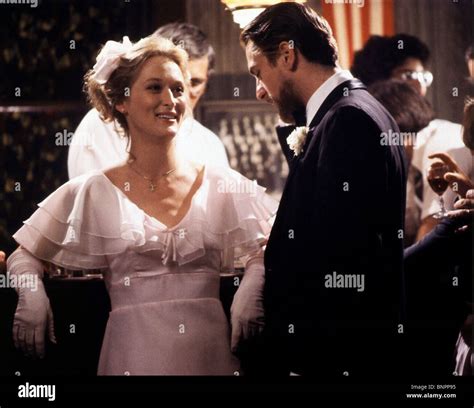 The Deer Hunter 1978 Meryl Streep High Resolution Stock Photography and Images - Alamy