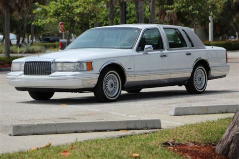 lincoln town car CARTIER DESIGNER for sale - Lincoln Town Car 1994 for sale in West Palm Beach ...