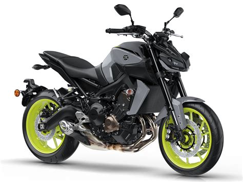 2017 Yamaha MT-09 updated for the new year – now with LED lights, quickshifter and upgraded ...