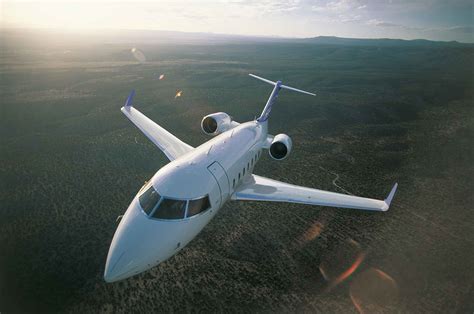 Bombardier Challenger 605 | Business Jet Traveler