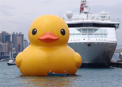 Giant "Rubber Duck" by Florentijn Hofman |FREEYORK