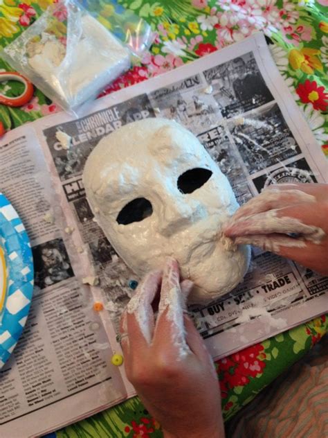 DIY Style Vintage Halloween Mask - Jennifer Perkins