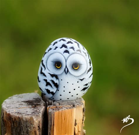 Hand Painted Snowy Owl Rock, realistic original Stone Painting, cute white owl Art, owl Home ...