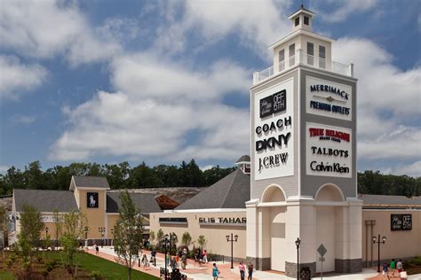 About Merrimack Premium Outlets® - A Shopping Center in Merrimack, NH - A Simon Property