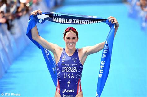 Womens Triathlon : 2016 Abu Dhabi World Triathlon Elite Women S Highlights Youtube ...