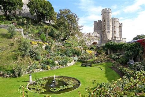 "Windsor Castle Garden" by Llewellyn Cass | Redbubble