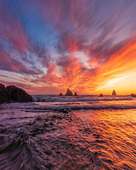 Sunset being reflected in turbulent ocean | DeMartin Beach, NorCal, USA ...