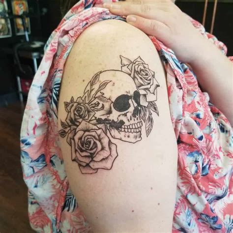 Skull And Roses Shoulder Tattoo