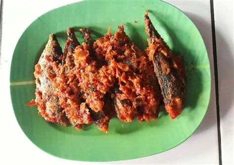 Resep Ikan kembung sambal tomat oleh Fitri Dwi Cahyani - Cookpad