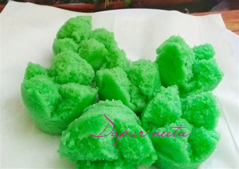 Resep Kue mangkok mekrok pandan oleh Dapur Neeta - Cookpad